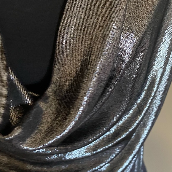 Clientele Vintage Shiny Silver Metallic Cowl Neck Cap Sleeve Holiday Party Top-M - Picture 3 of 16